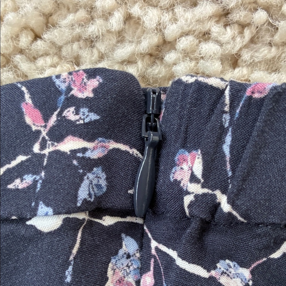 Boho: J.Jill Floral Print Zip Up Midi Skirt (Medium) - Picture 6 of 6
